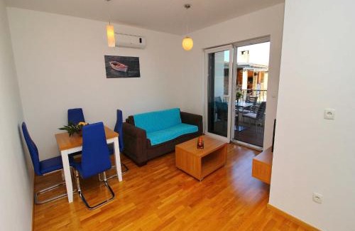 Drace Apartment | Kula Fancy Apartments - One-Bedroom Apartment with Terrace Ground Floor A1