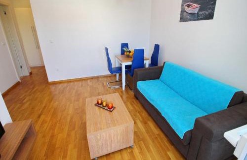 Drace Apartment | Kula Fancy Apartments - One-Bedroom Apartment with Terrace Ground Floor A1
