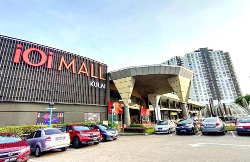 Daerah Kulai Apartment | Kulai D'Putra Suites 1min to ioiMall near JPO, Senai Airport