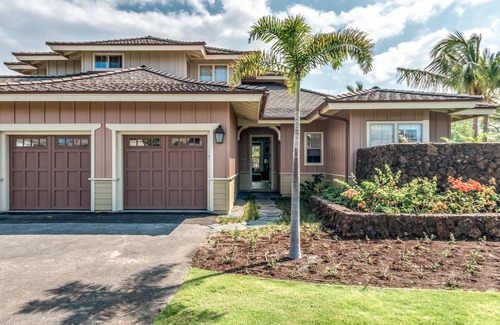 Kulalani House | KULALANI 904 ~ SPECIAL RATES & DINE ON US LAVA LAVA BEACH CLUB!