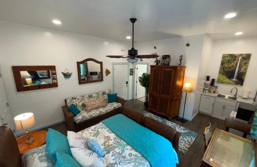 Keaau Apartment | Kuleana Green Cottage