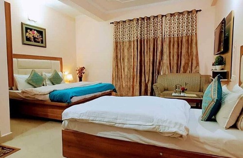 Bhagsu Nag Hotel | Kumar Residency