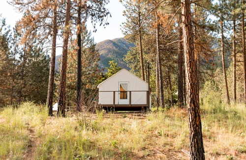 Lytton RV Rental | KUMSHEEN Rafting Resort