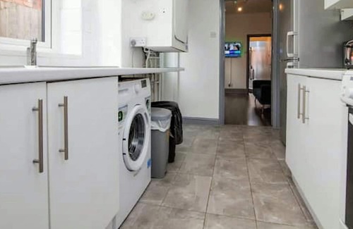 Balti Triangle House | Kunda House O Grange