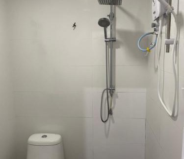 Sungai Buloh House | Kundang Villa @ Tasik Biru - 3 Bedrooms Bungalow