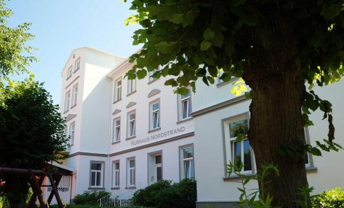 Gohren Apartment | Kurhaus Nordstrand - exklusive Ferienwohnung 45494