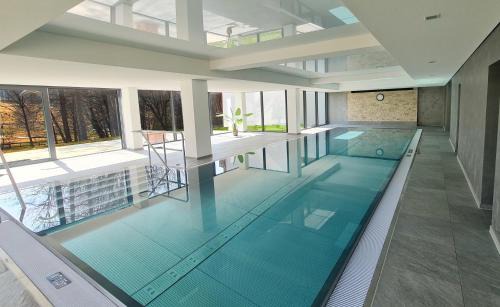 Schluchsee Apartment | Kurhotel Schluchsee App 1003 - Ferientraum - mit Indoorpool, Sauna, Schluchsee