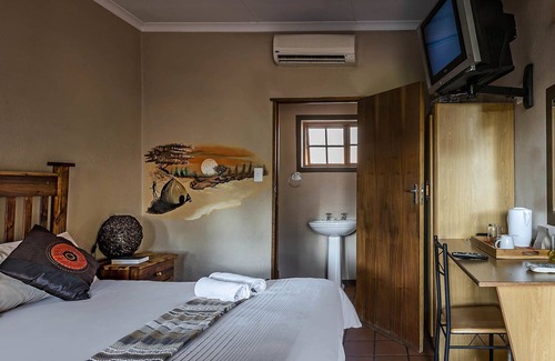 Ga-Segonyana Hotel | Kuruman Hotel