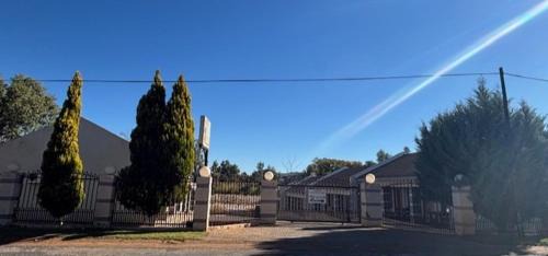 Ga-Segonyana House | Kuruman Paradise Lodge