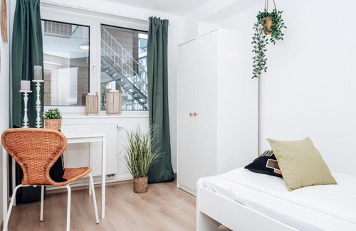 Stadtkern Apartment | Kurzzeitglück 24h Self Check-In E02