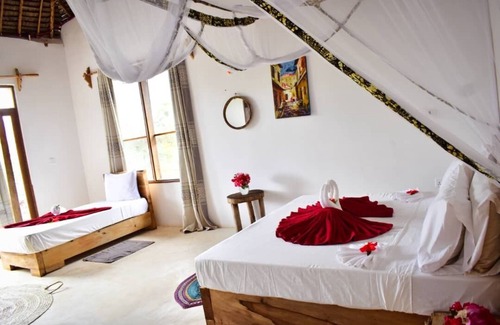 Kizimkazi Hotel | Kusini Beach Bungalows