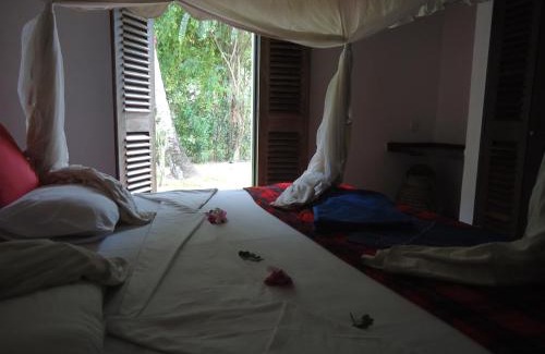 Galu Beach House | Kusini Beach Cottages