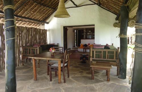 Galu Beach House | Kusini Beach Cottages