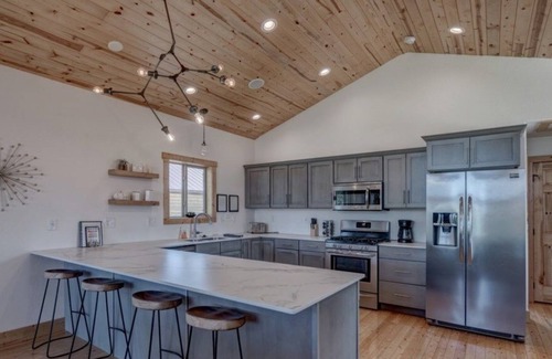 Lead Ski Chalet | KUSSY CHALET AT TERRY PEAK by RedAwning