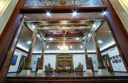 Solo City Centre Hotel | Kusuma Sahid Prince Hotel Solo