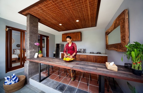Sunset Road Bed & Breakfast | Kusuma Villa Seminyak