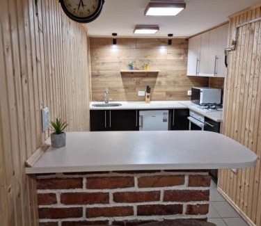 Kamenets-Podol'skiy Apartment | Kvartura z dvorukom