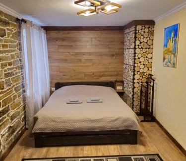Kamenets-Podol'skiy Apartment | Kvartura z dvorukom