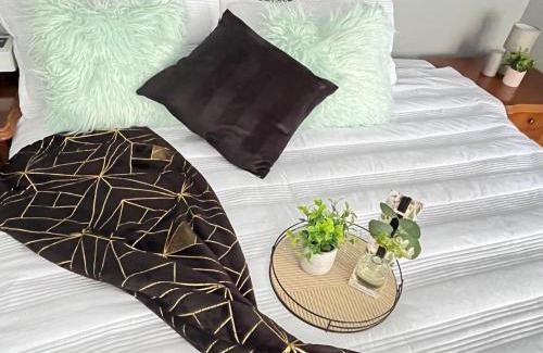 Rustenburg House | Kwa Mosete