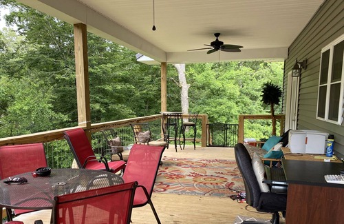 Gilbertsville House | KY Lake House 1 mile from Moors Resort w Boat Slip