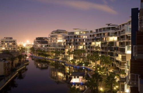 Victoria and Alfred Waterfront Apartment | Kylemore 405 B
