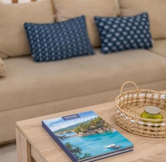 Kinosargous Apartment | Kynos Athens Studio