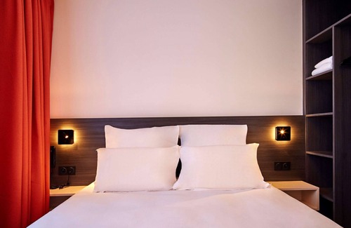 Combs-la-Ville Hotel | Kyriad Combs-la-ville - Senart