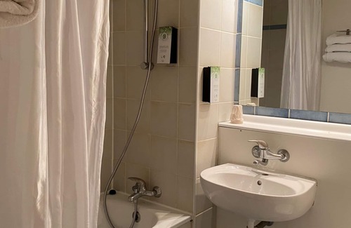 Le Blanc-Mesnil Hotel | Kyriad Le Blanc Mesnil