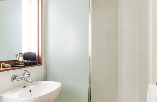Cousinerie Hotel | Kyriad Lille Est Villeneuve d'Ascq