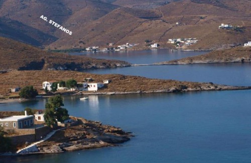 Kithnos Villa | Kythnos beachfront villa with swimming pool