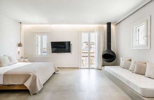 Loutra Hotel | Kythnos Blue - Suite 4 Luxurious, Sea Front