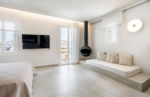 Loutra Hotel | Kythnos Blue - Suite 4 Luxurious, Sea Front