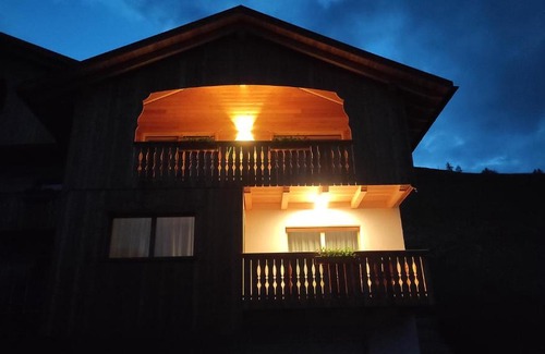 Longiaru Apartment | Lüch de Corona