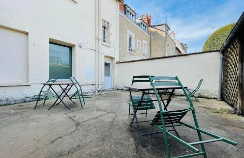 La Fuye-Velpeau Apartment | L'Âme de l'Artiste - Quartier Velpeau