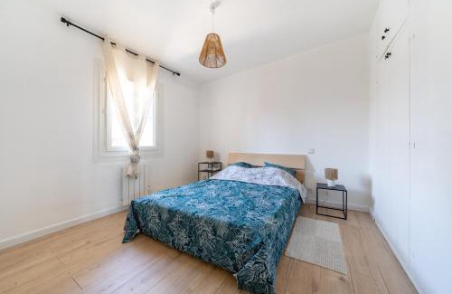 Beaucaire Apartment | L'Écrin de Beaucaire - Climatisé à 30 min dArles