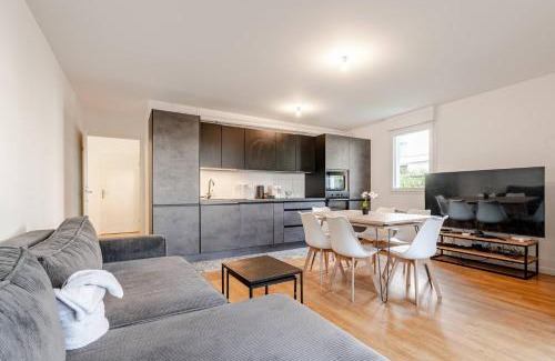 Vaires-sur-Marne Apartment | l'Éden familial - cosy T3 proche Disneyland avec jardin