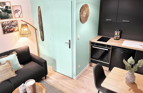 Saint-Paul-Trois-Chateaux Apartment | L'Émeraude Duplex