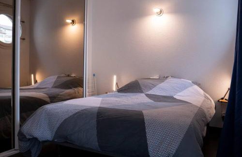 Besancon Apartment | L'île d'Olive, appartement entier 2 à 4 personnes terrasse 25 m2 Besançon, proche CV, Micropolis et CHU