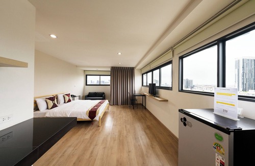 Din Daeng Hotel | L.A.Tower Hotel