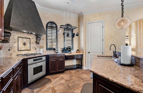 St. Tropez House | L'Alba - Luxury Mediterranean ~ Sleeps 13 NEW! Summer Specials!