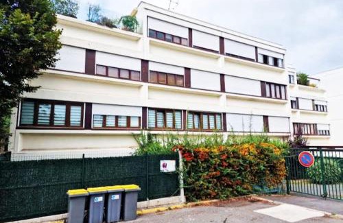 Champs Elysees Apartment | L'Alex Solj-Studio spacieux en résidence avec parking privée - Easy check-in - Arrivée autonome