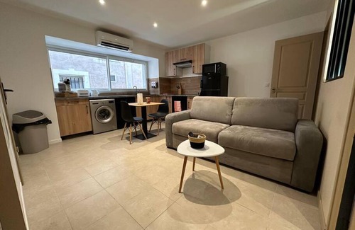 Paulhan Apartment | L’amandier - Appartement