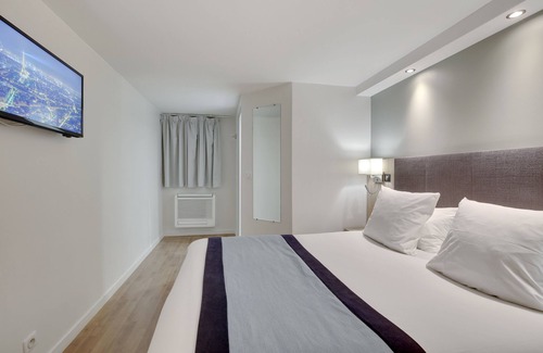 Quartier de la Boule - Champs-Pierreux Hotel | L'Amandier