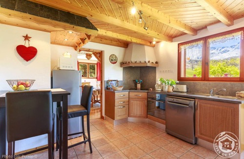 Albiez-Montrond House | L'ancolie - Albiez Montrond