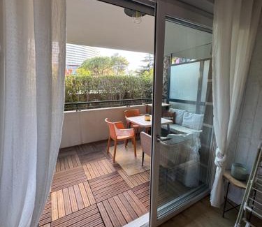 Villeneuve Loubet Beach Apartment | L'appart idéal famille, terrasse, piscine, plage