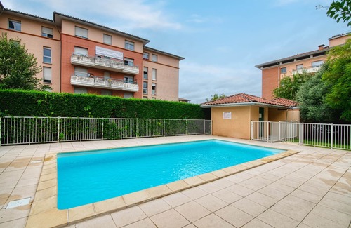 Fontaine-Bayonne-Cartoucherie Apartment | L'Arène de coeur - appt avec piscine partagée