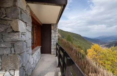 Meribel-Mottaret Apartment | L'Arc-en-Ciel - Appartement sur les hauteurs du Mottaret avec accès aux pistes