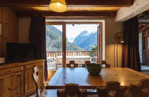 Champagny-en-Vanoise Ski Chalet | L'arpont