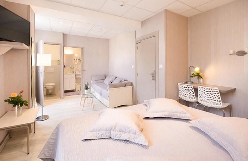 Courtoisville-Sillon-Moka Hotel | L'Artimon