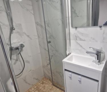 Sucy-en-Brie Apartment | L'auberge de Sucy - Studio Climatisé